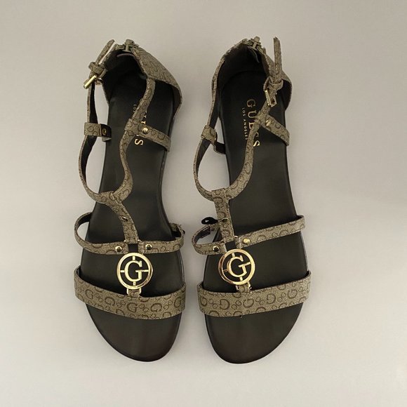 GUESS Sandals‎ - Picture 2 of 7